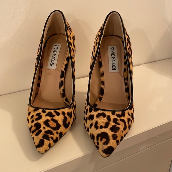 Steve Madden leopard hair pointed pumps - Picture 1 of 4